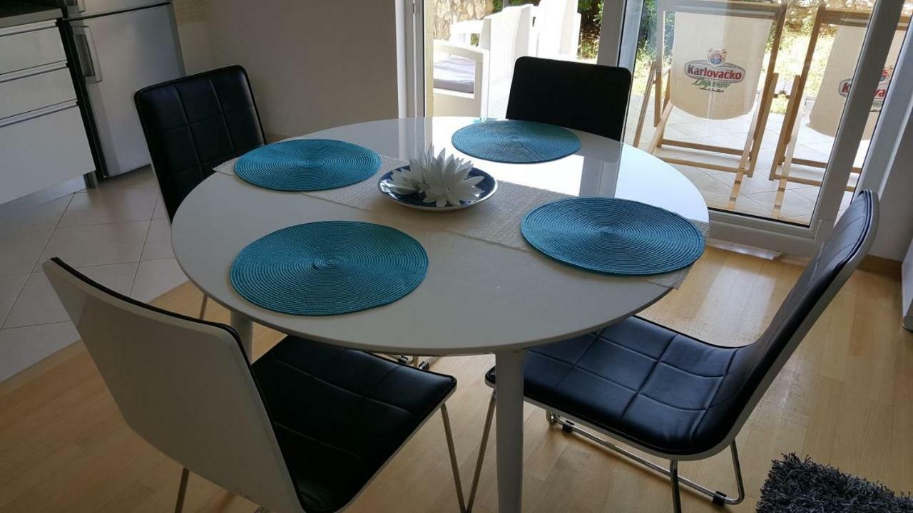 Apartment Koin Krk Town Bagian luar foto