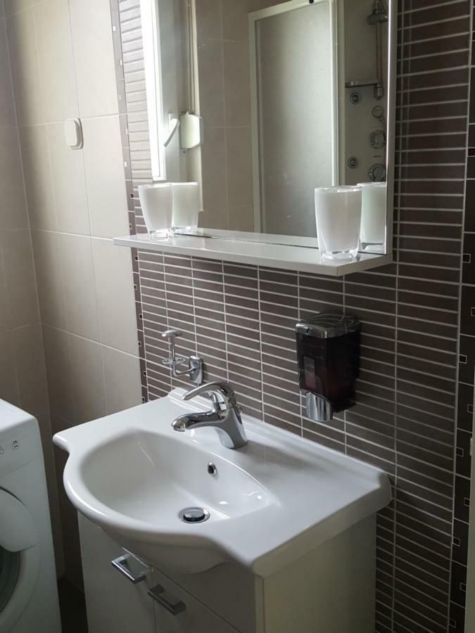 Apartment Koin Krk Town Bagian luar foto