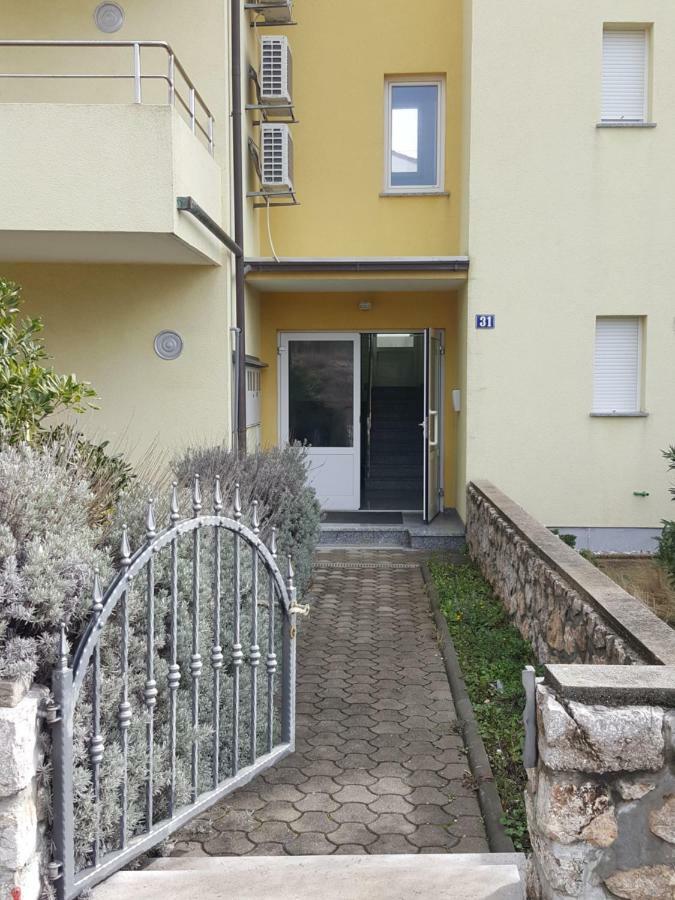 Apartment Koin Krk Town Bagian luar foto