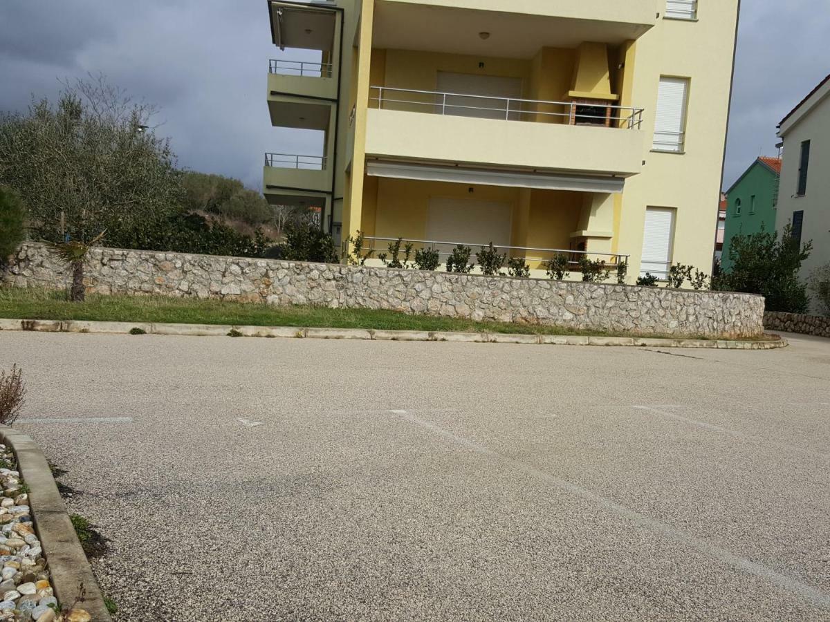 Apartment Koin Krk Town Bagian luar foto